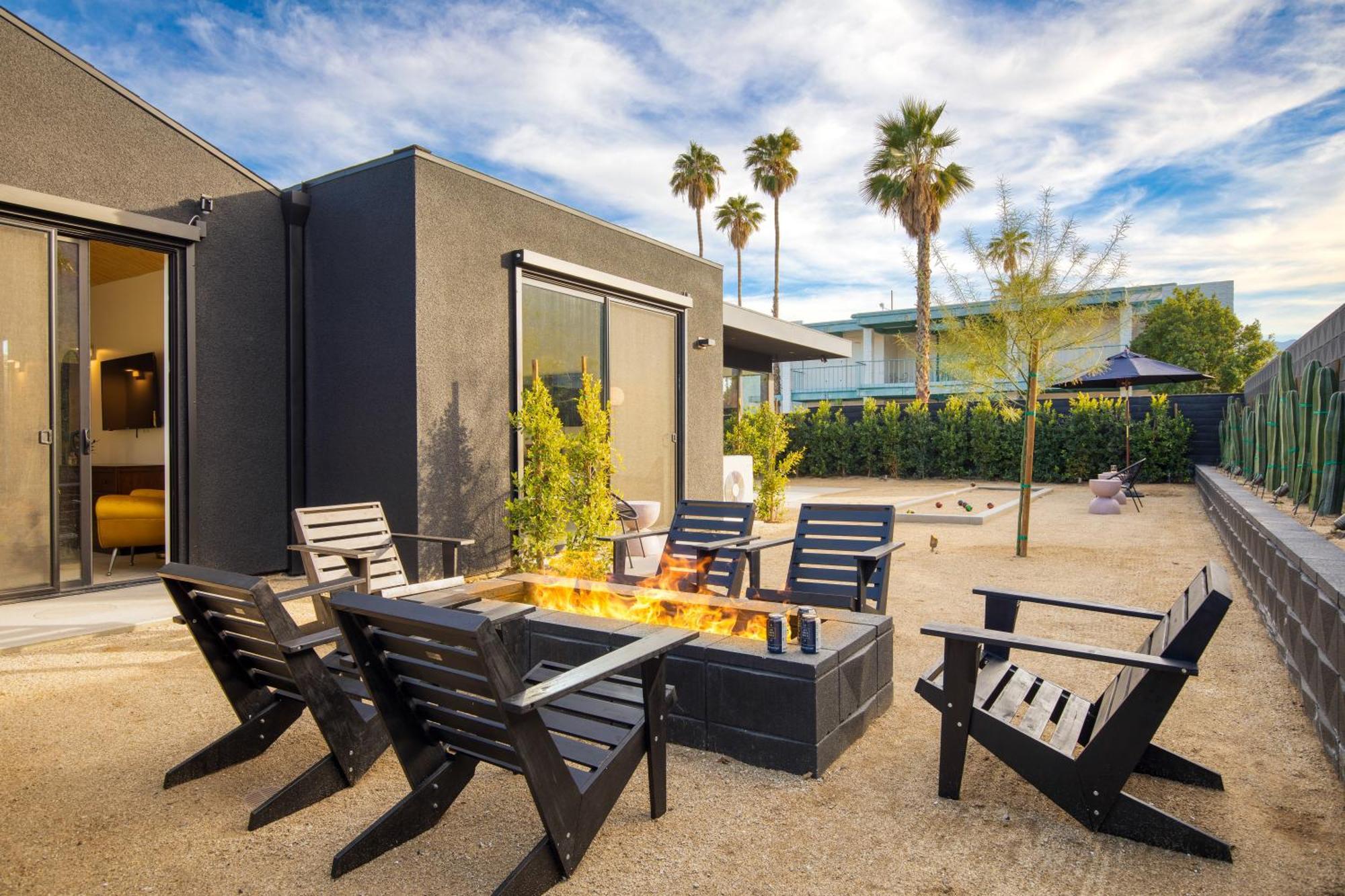 Blackhaus By Avantstay Ada Modern Rooms, Pool & Bbq Palm Springs Bagian luar foto