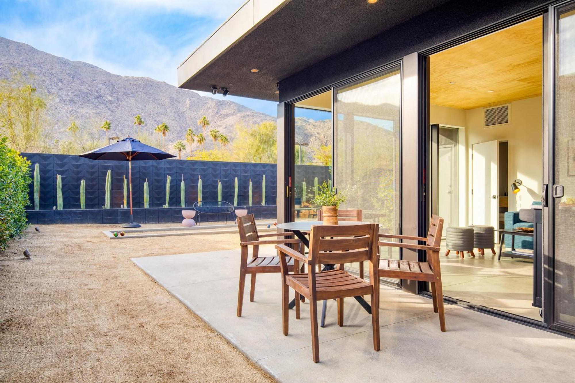 Blackhaus By Avantstay Ada Modern Rooms, Pool & Bbq Palm Springs Bagian luar foto